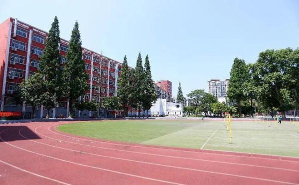d806始发站是哪里？信阳龙门教育招生电话