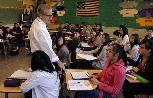 乐桥中学是住宿好还是走读好？乐桥教育美国招生申请