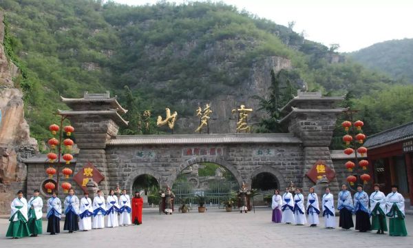 云梦山景区门票是多少？鹤壁淇县成人教育专科招生