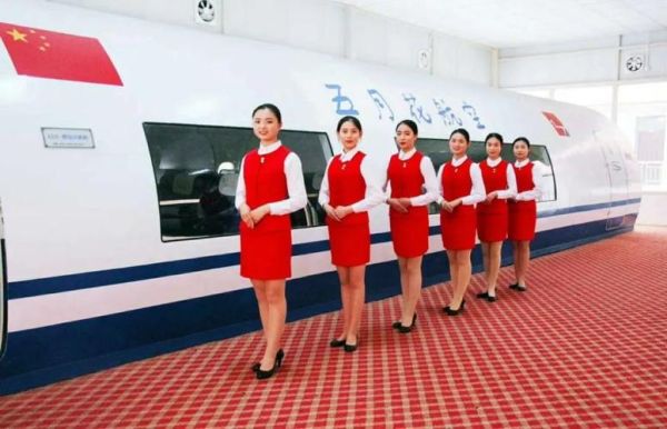 河南单招空中乘务哪个学校好？洛阳空乘教育培训招生电话