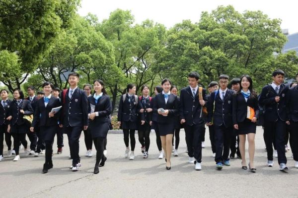 长郡国际部和雅礼国际部到底相比普高哪个好，国际部和普高能够对孩子的素质教育哪一个会更好？长郡教育集团高中招生