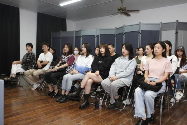 2021上海戏剧学院有暑期化妆造型班吗？（徐汇区继续教育培训招生）