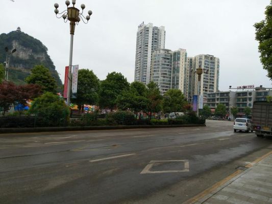 贵阳开车到六盘水要多少公里？（六枝特区小型教育招生外包）