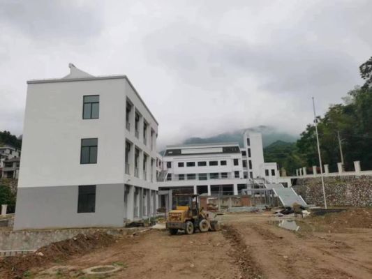 深雪堂初级中学在北方还是西方？（天台县义务教育招生计划）