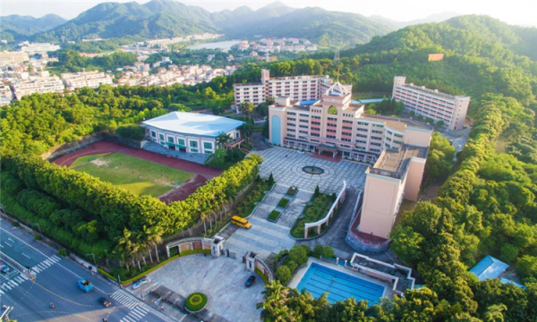 中山市有那些贵族学校啊？（中港教育招生电话）