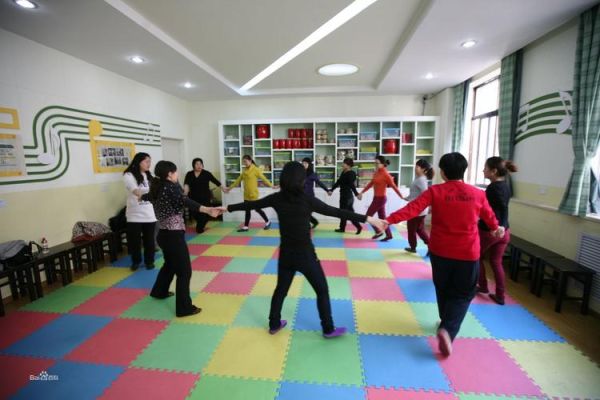 北京成人兴趣班战桩那里有教学？（朝阳成人教育招生）