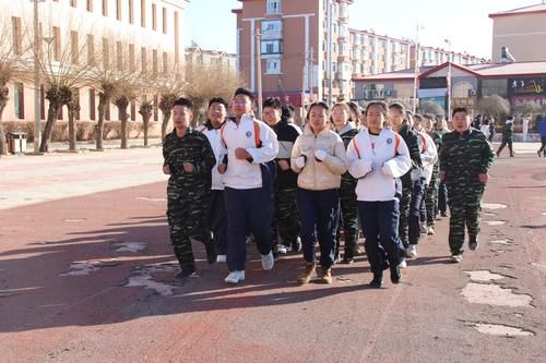 胶州振华九年一贯制学校师资力量？（振华教育集团中学招生）
