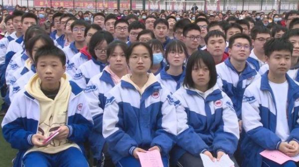 新化县水江中学2023年考上新化一中的有多少？（新化教育招生网）